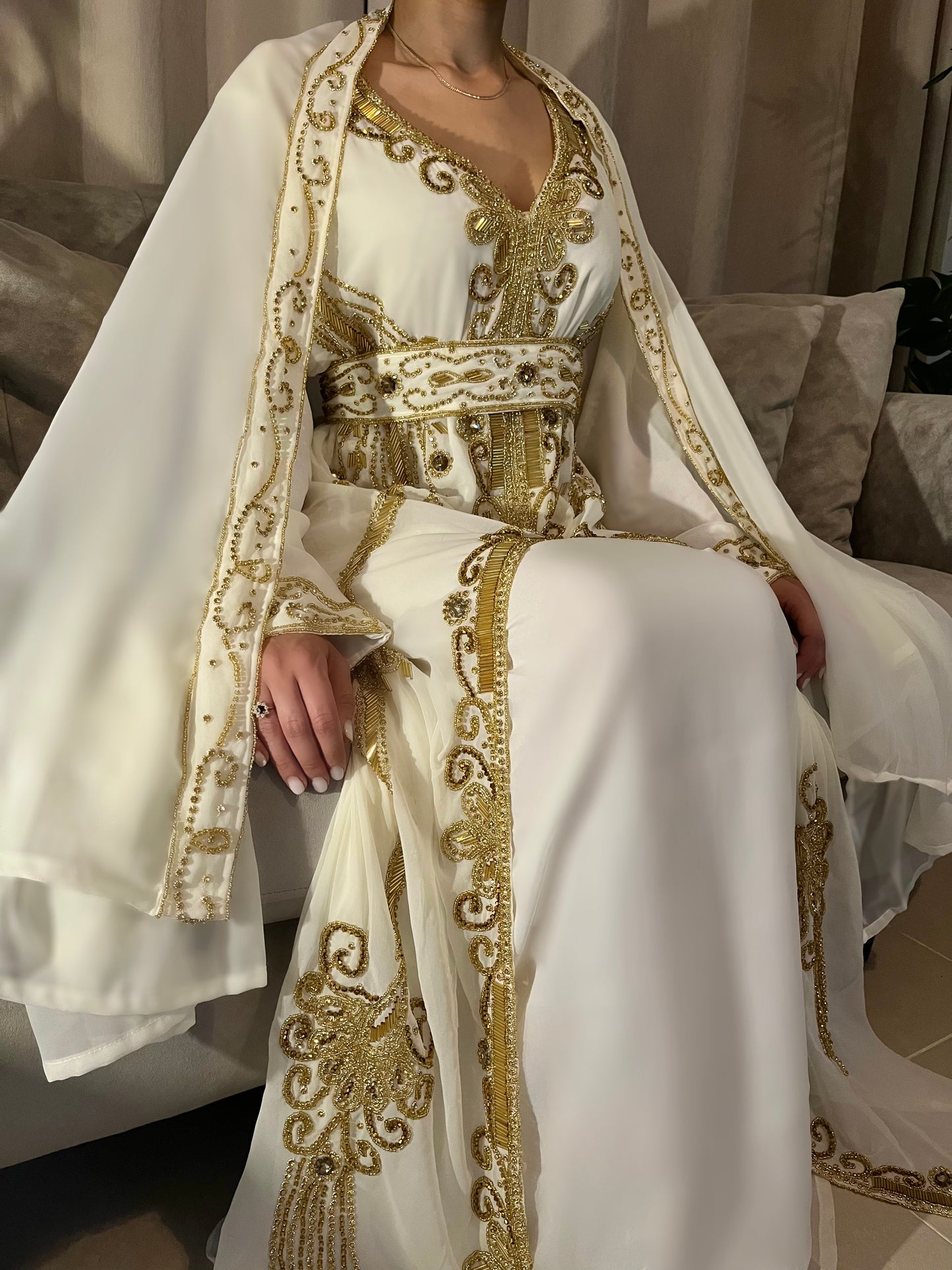 MAJESTIC CROWN CAFTAN - White